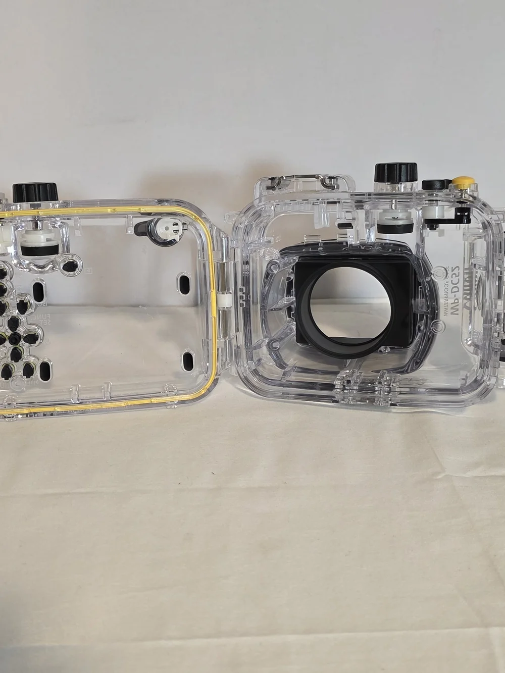Canon WP-DC52 Waterproof Case Underwater Housing 40m/130ft Snorkling Eels Corals